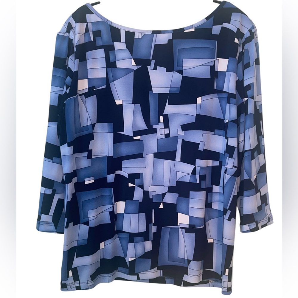 Brigs New York geometric print top with silver gathering square. Size 1X GUC - Picture 2 of 7